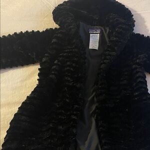 Patagonia Black girls Jacket size 5/6 XS